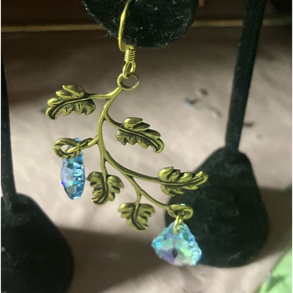 Swarovski Elegant Gold (brass) Leaf Earrings with Blue AB Crystals - Picture 4 of 7